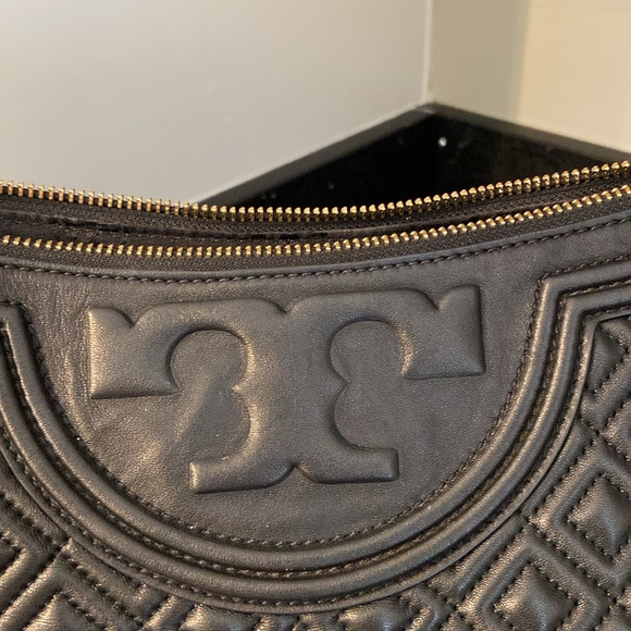 Tory Burch Fleming Tote Black Leather Zip Top Convertible Double Single Handles - Picture 7 of 16